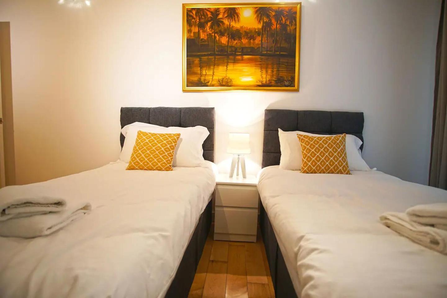 Superior Canary Wharf O2 Arena 2Br Apartment Londra Esterno foto